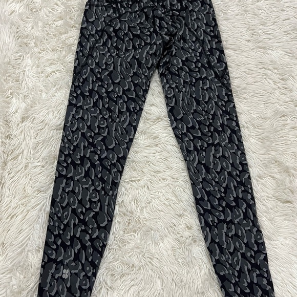 Sweaty Betty Zero Gravity Running Tight - Size XXS - Picture 4 of 7